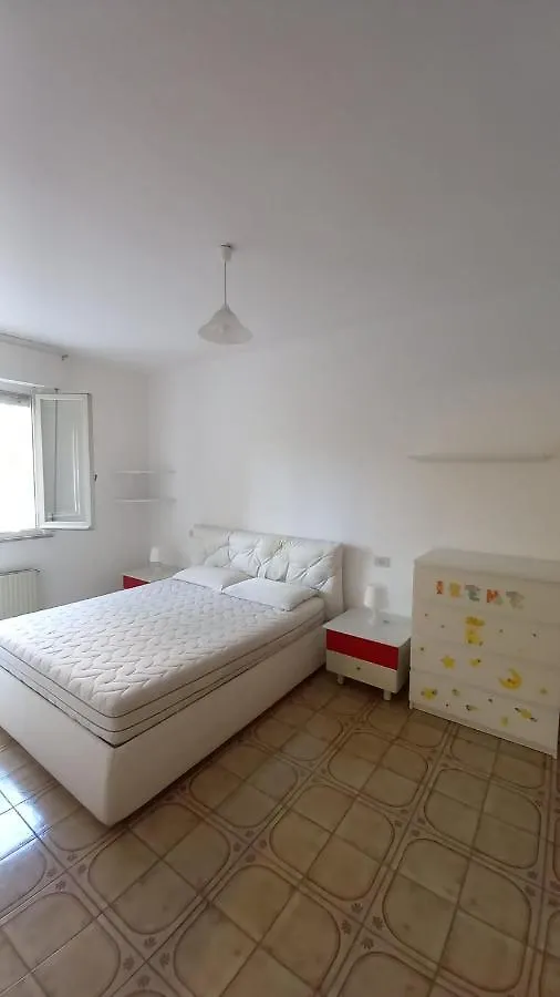 Appartamento Casa Irene Luni